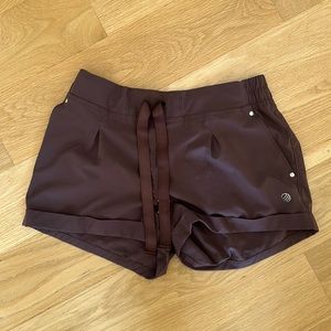 MPG athletic leisure shorts in plum